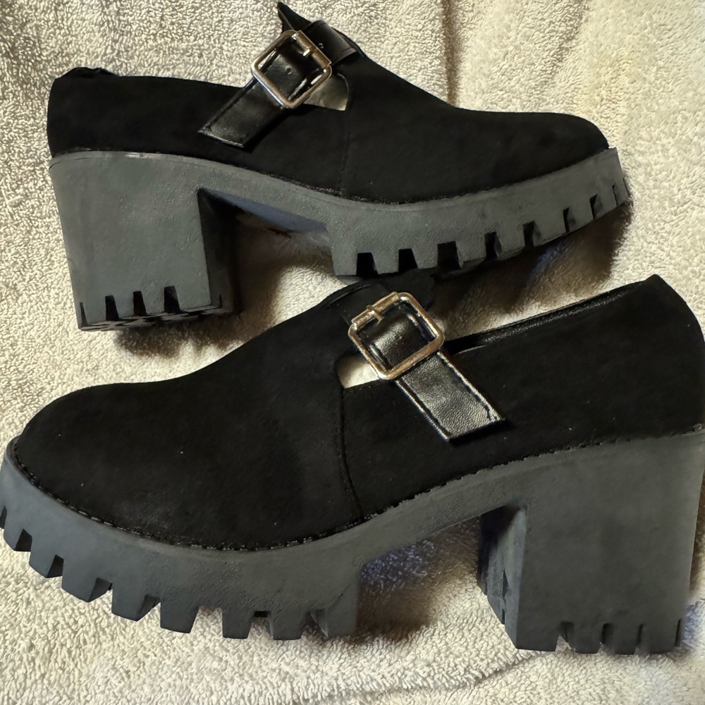 Black Suede Platform Mary Jane Shoes with Chunky Sole - Picture 2 of 10